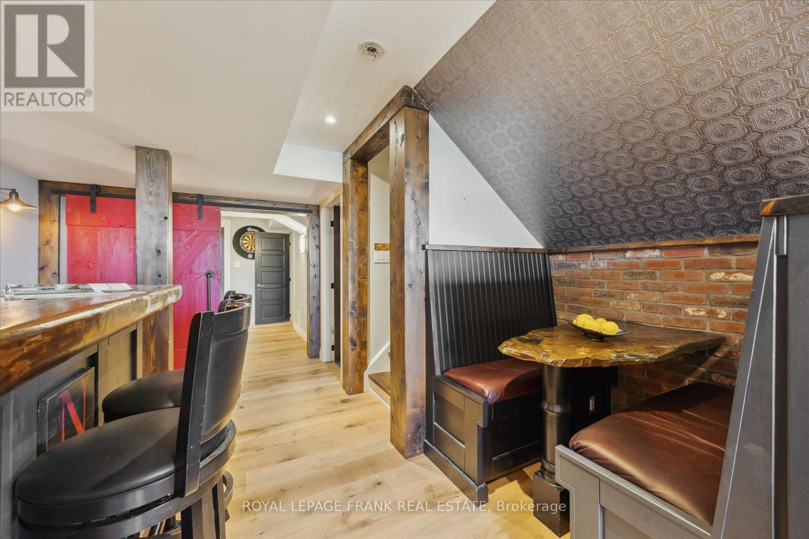 21 BROWNSCOMBE CRESCENT Image 26