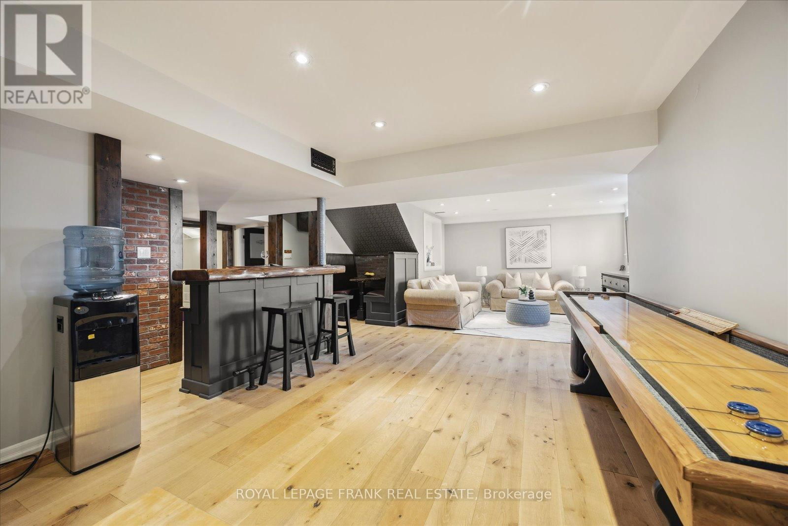 21 BROWNSCOMBE CRESCENT Image 28