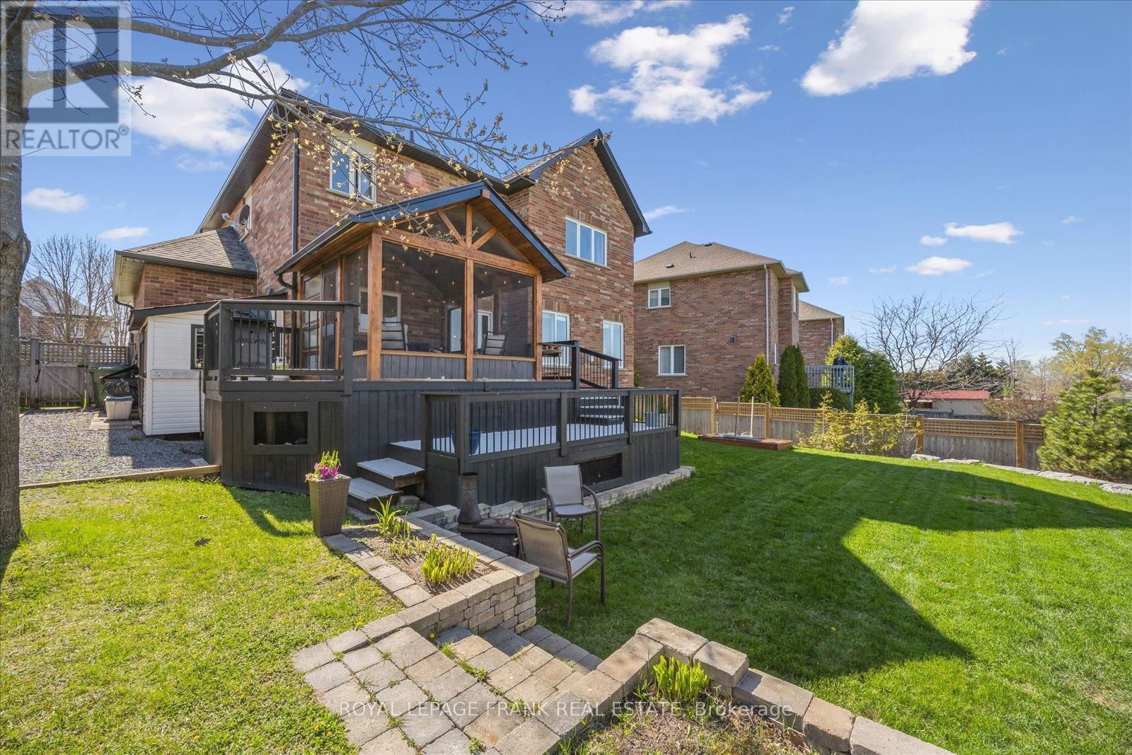 21 BROWNSCOMBE CRESCENT Image 31