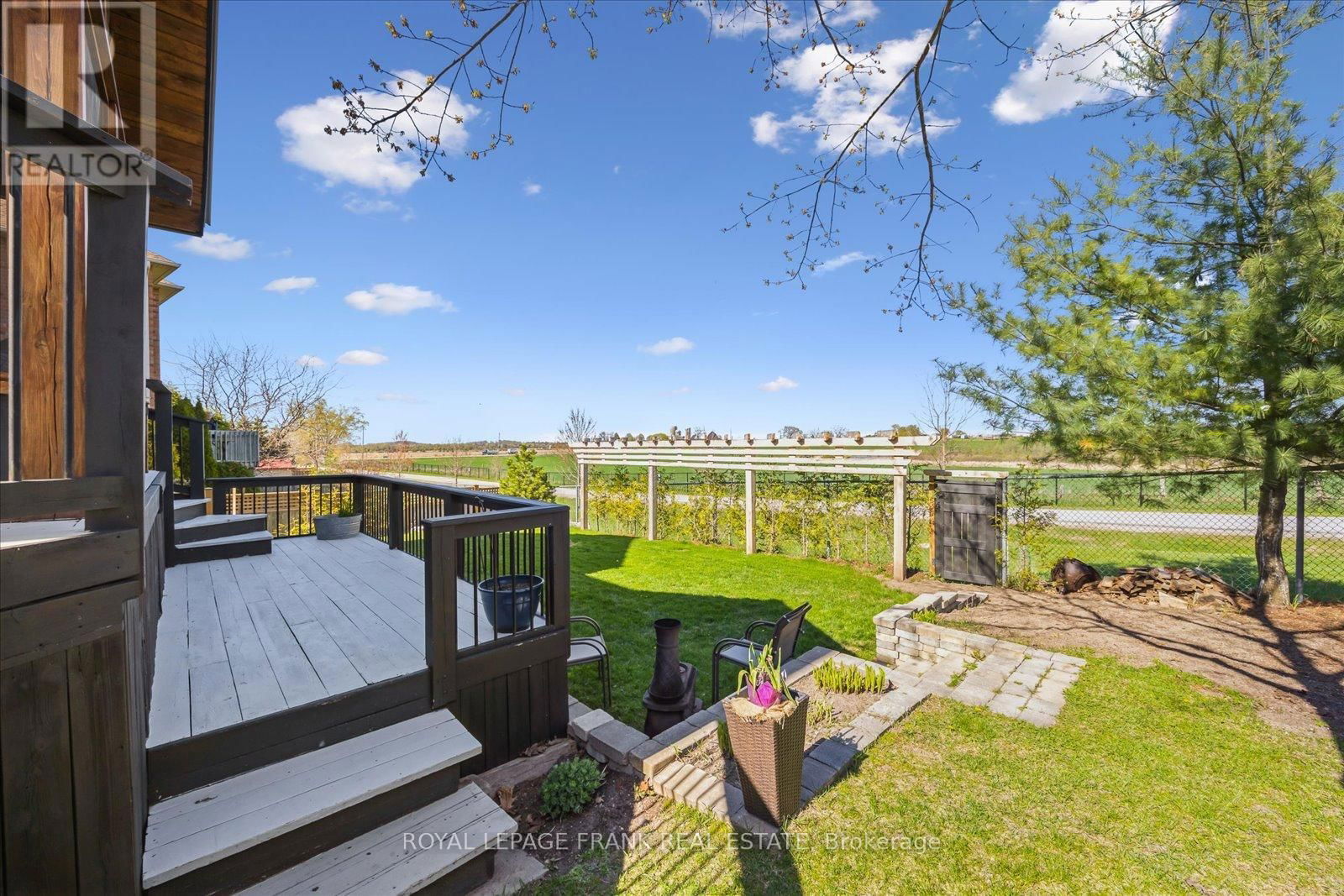 21 BROWNSCOMBE CRESCENT Image 35
