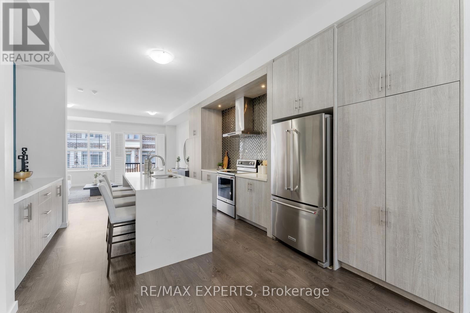 172 SYDNEY CIRCLE Image 6
