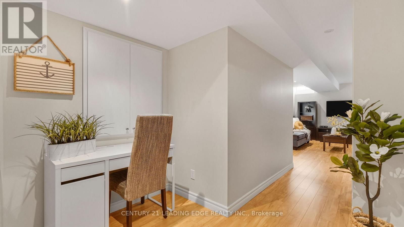 15 JAMESWAY CRESCENT Image 31