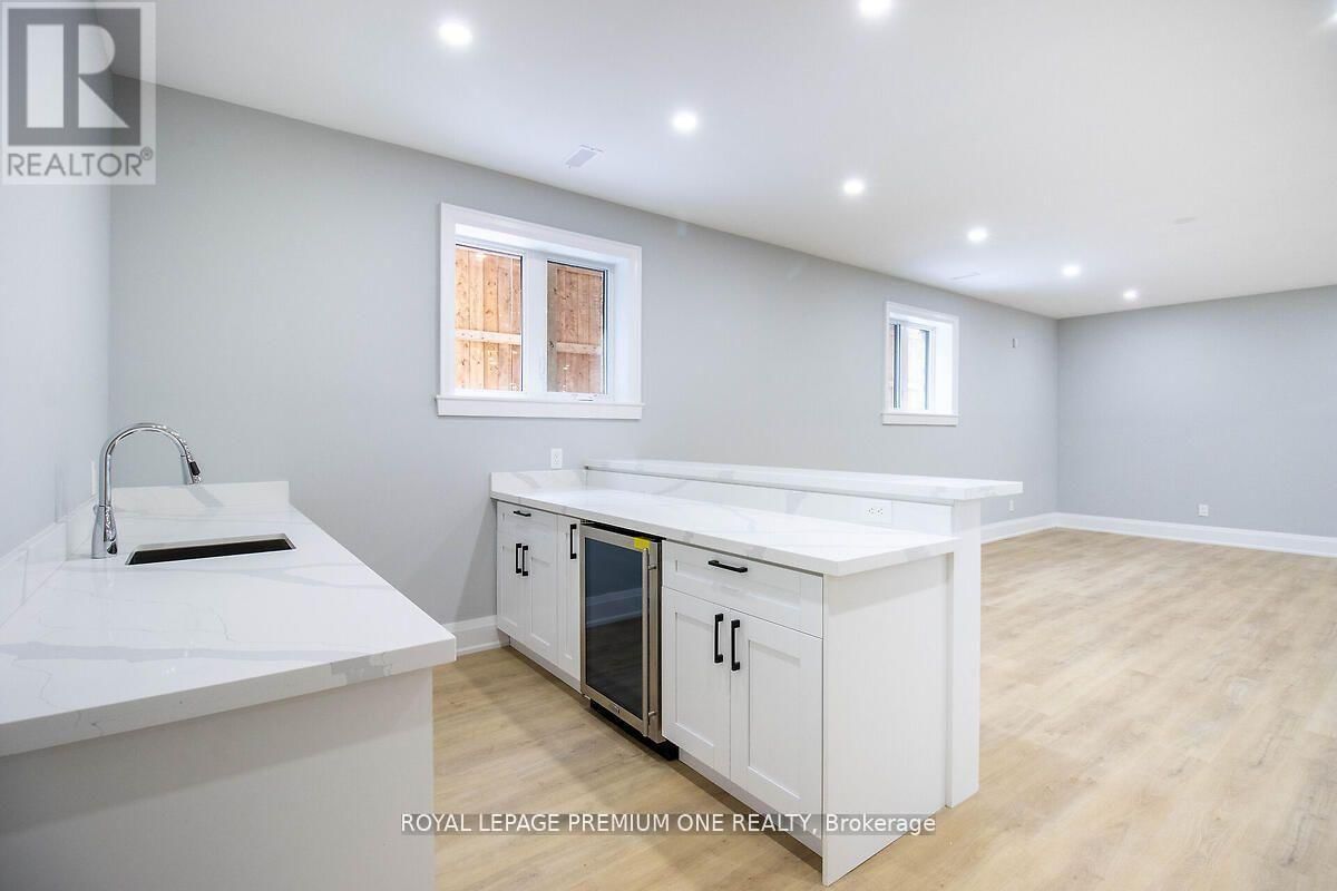 225 SUNNYBRAE AVENUE Image 24
