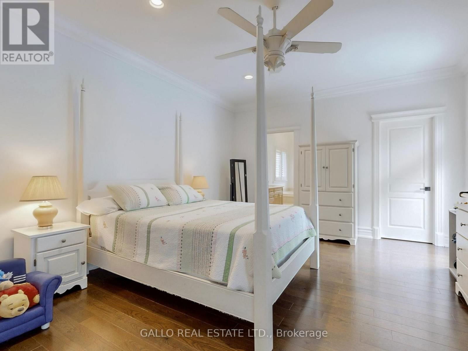 56 OFFORD CRESCENT Image 21