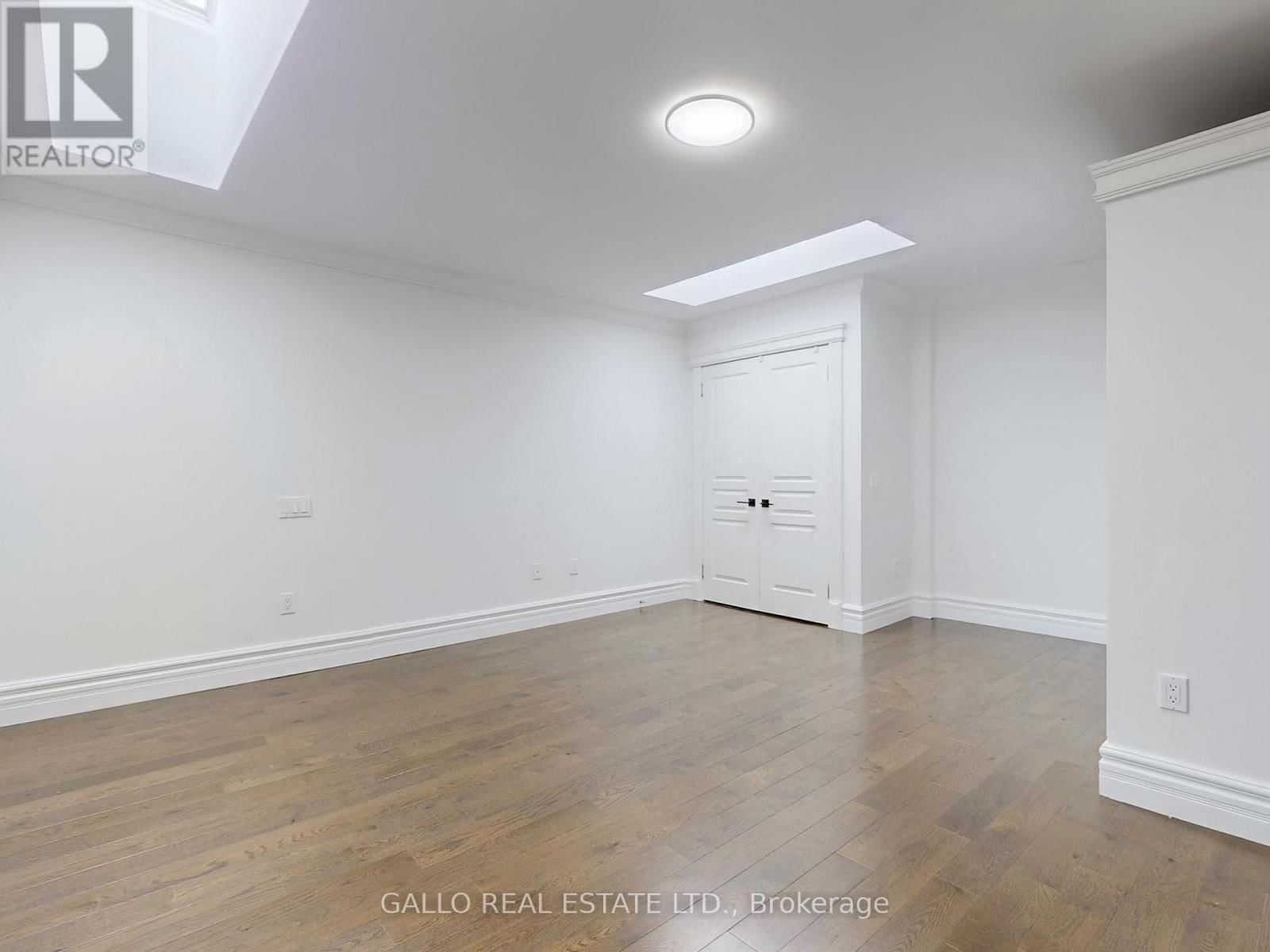 56 OFFORD CRESCENT Image 31