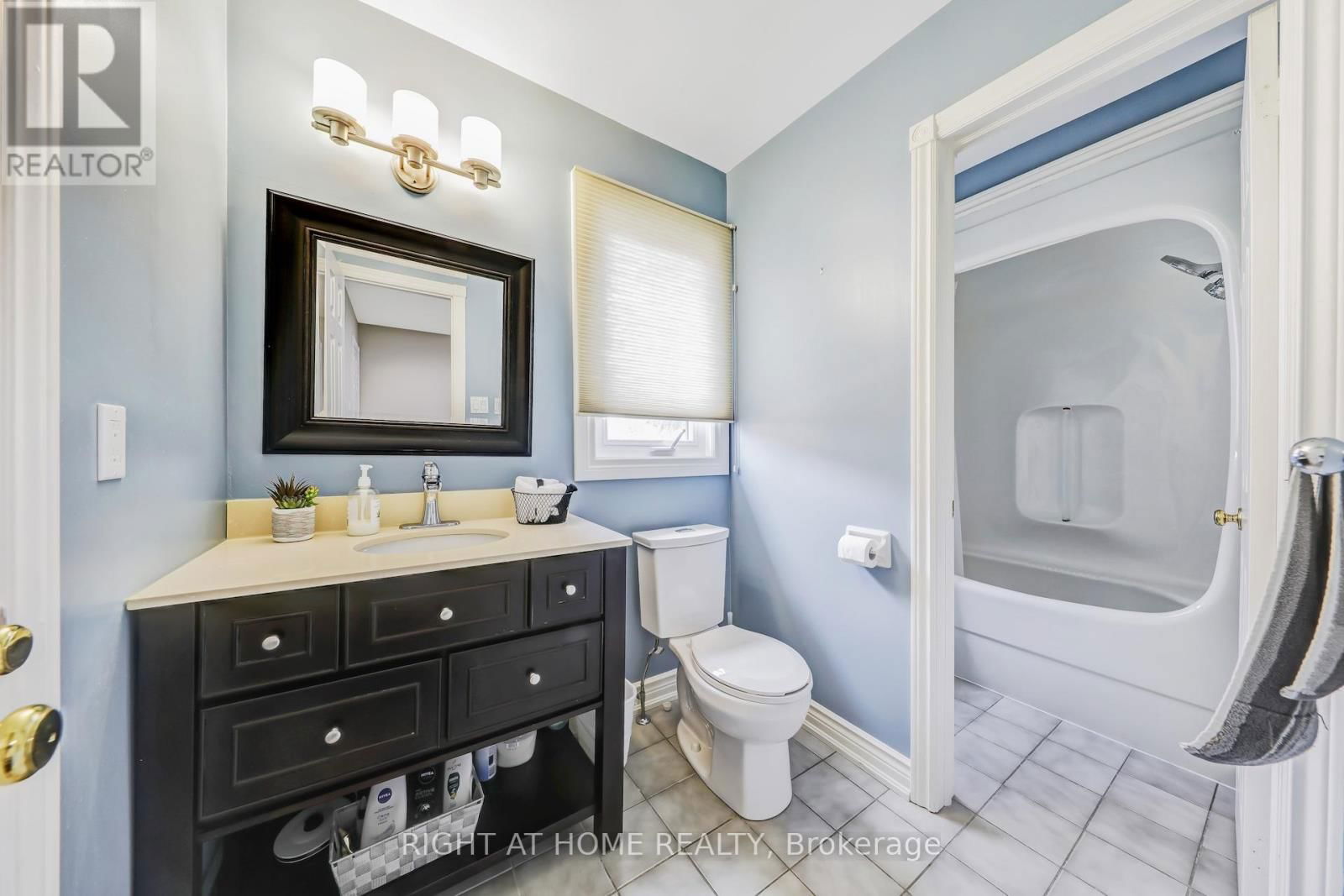 20 WOBURN DRIVE Image 32