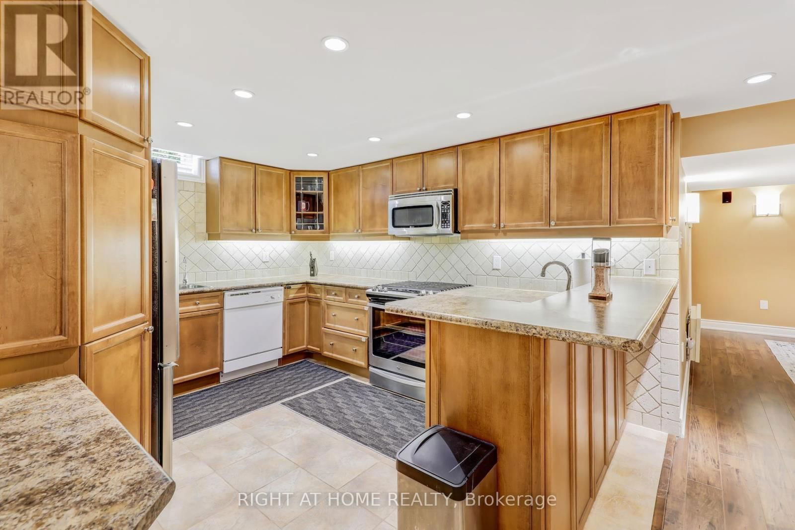 20 WOBURN DRIVE Image 41