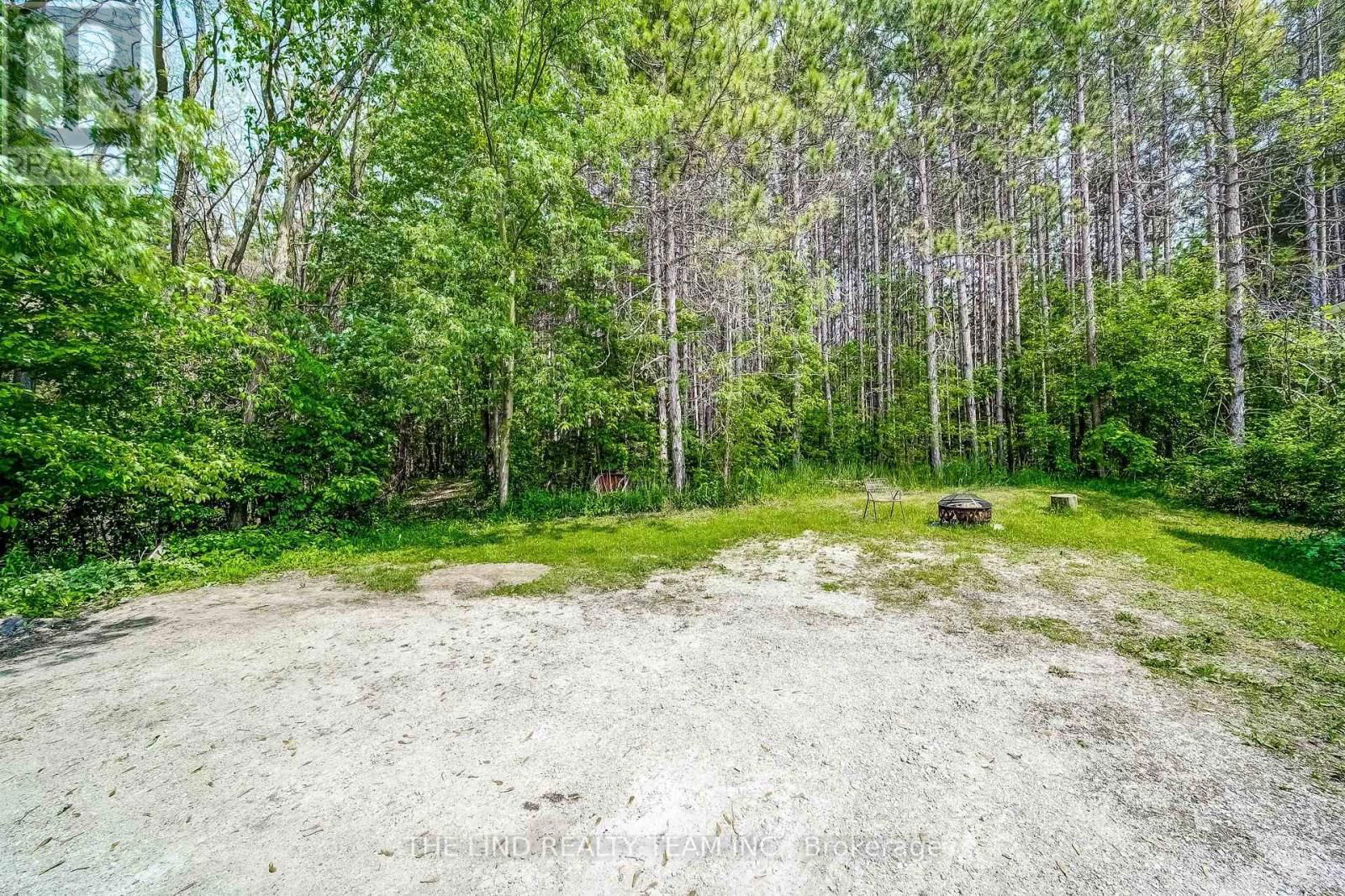 5205 10TH SIDEROAD Image 32