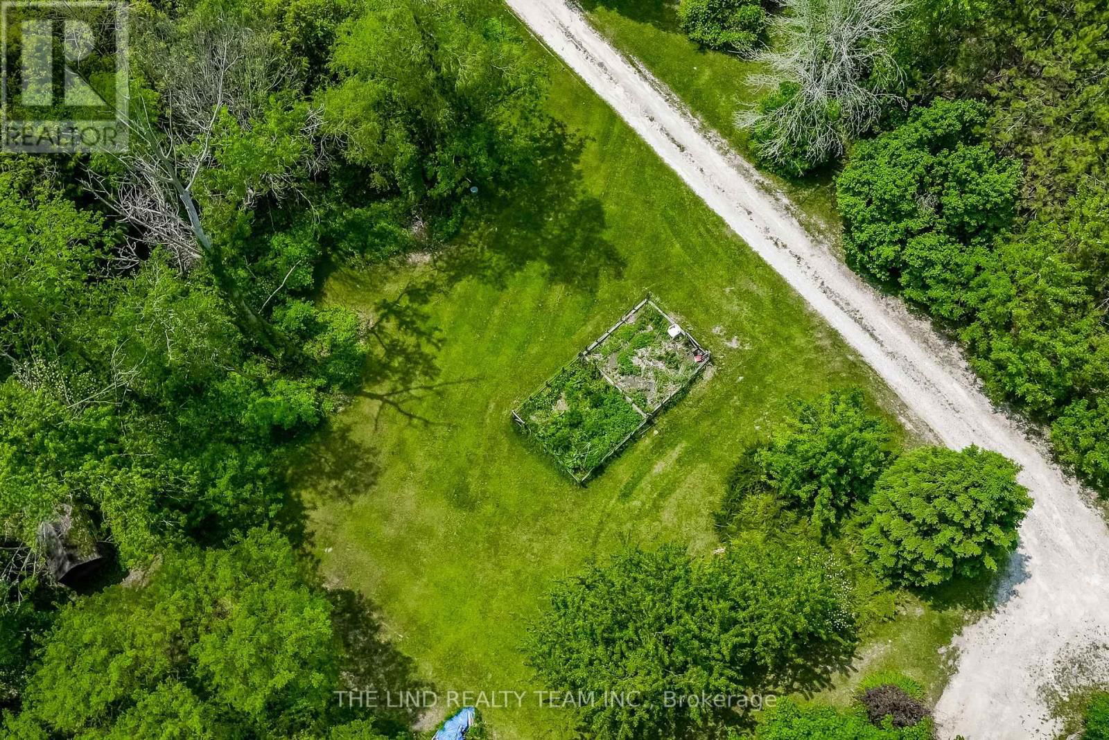 5205 10TH SIDEROAD Image 38