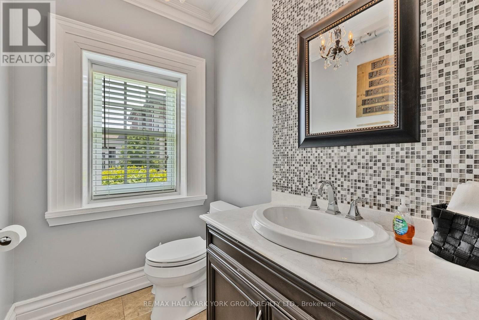 209 - 10360 ISLINGTON AVENUE Image 31
