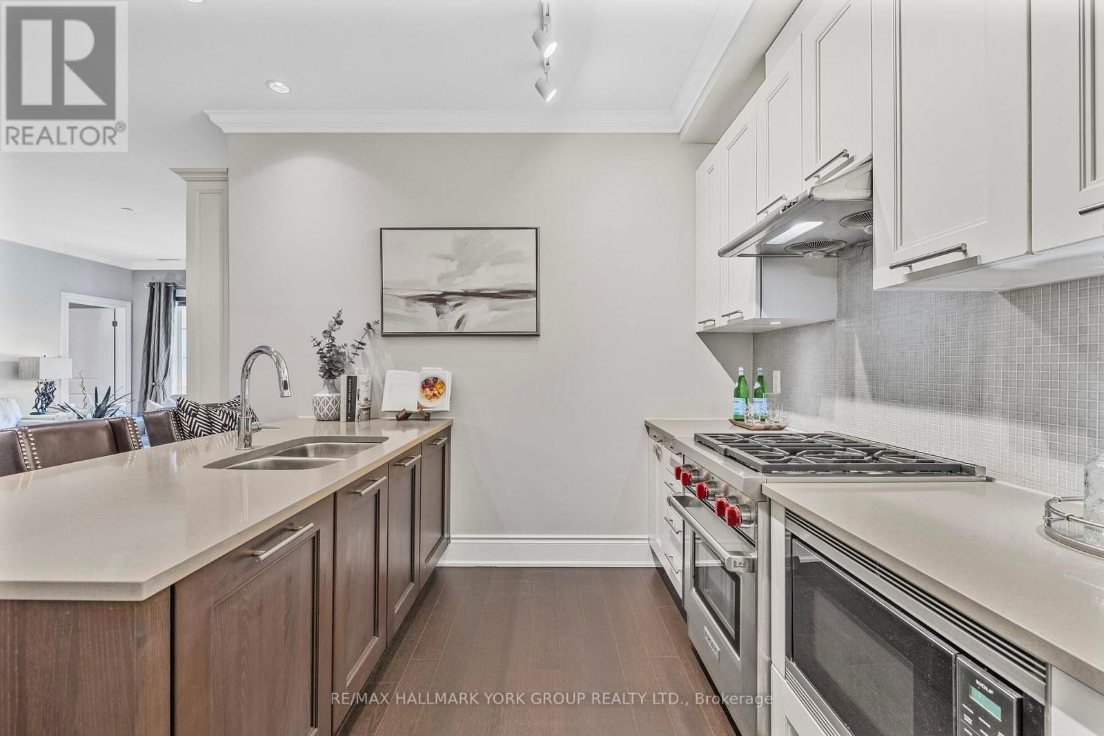 209 - 10360 ISLINGTON AVENUE Image 8