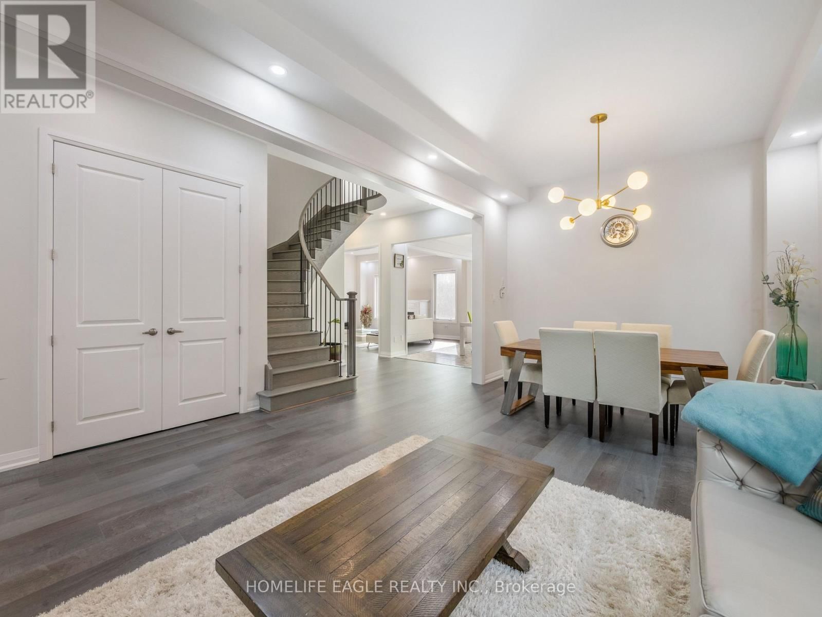 1028 HARDY WAY Image 3