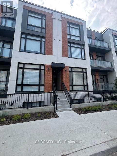 1210 - 10 DAVID EYER ROAD Image 2