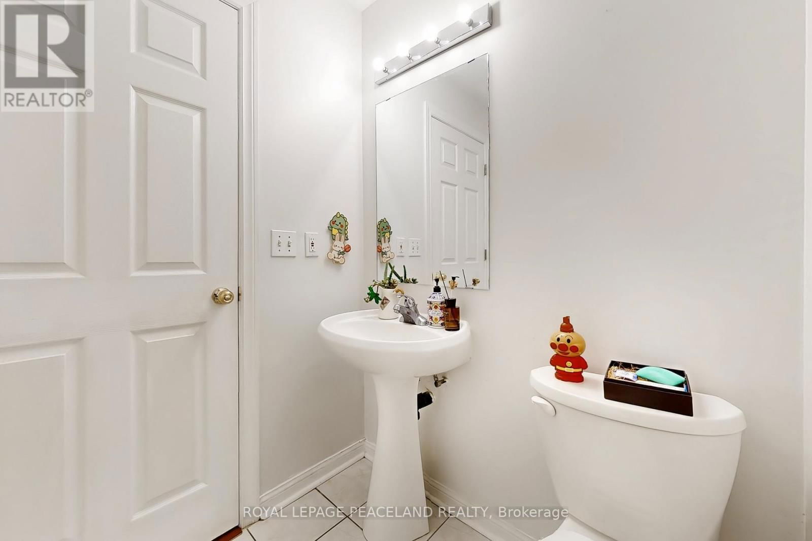 3 - 15 ST MORITZ WAY Image 12