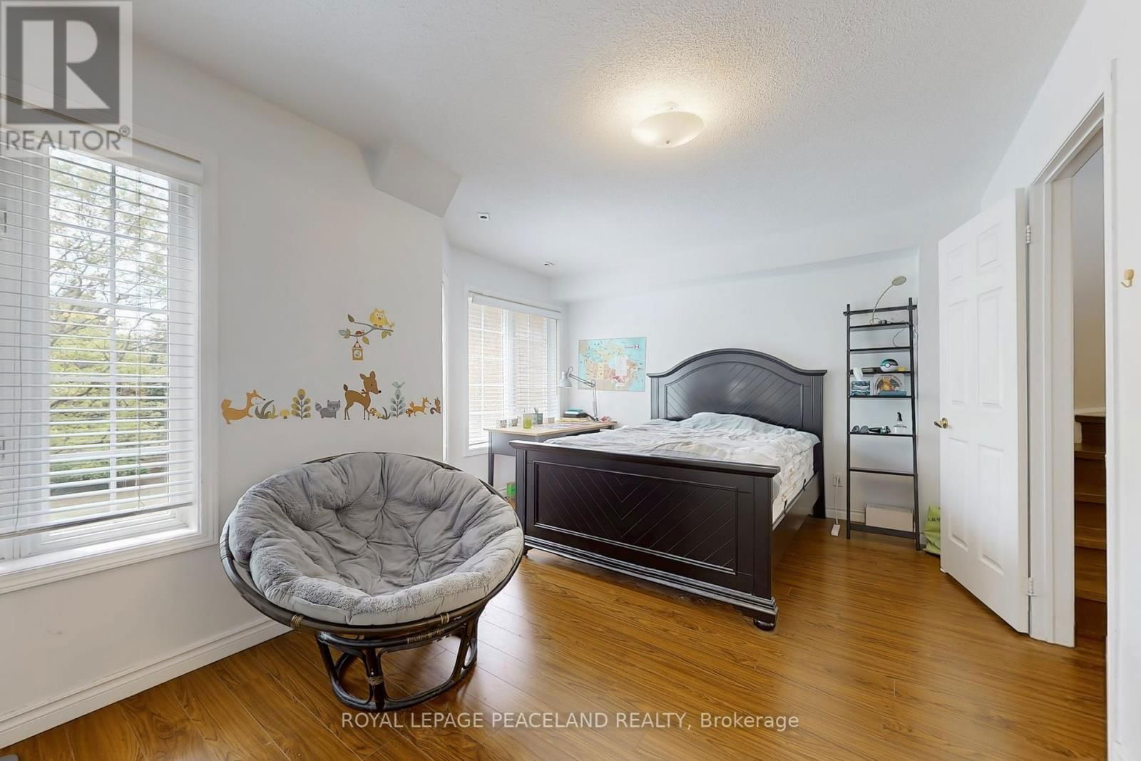 3 - 15 ST MORITZ WAY Image 14