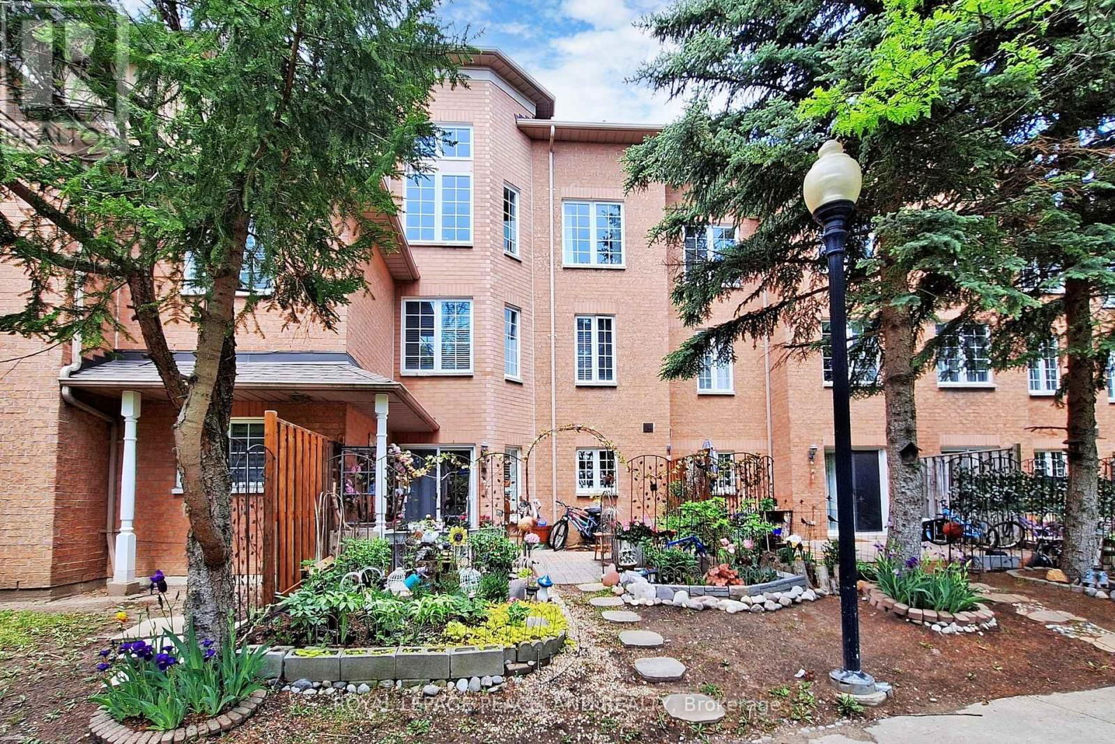 3 - 15 ST MORITZ WAY Image 29