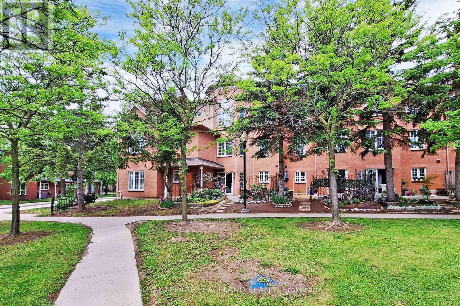 3 - 15 ST MORITZ WAY Image 31