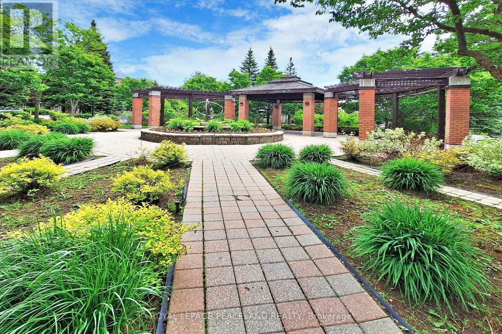 3 - 15 ST MORITZ WAY Image 32