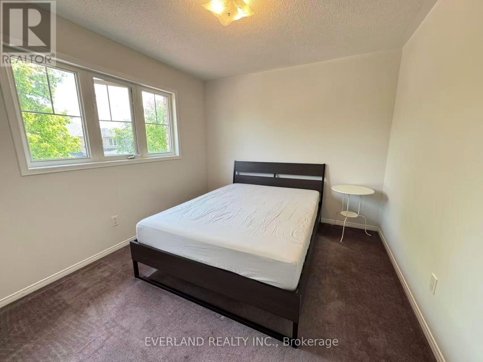25 SAFFRON STREET Image 14