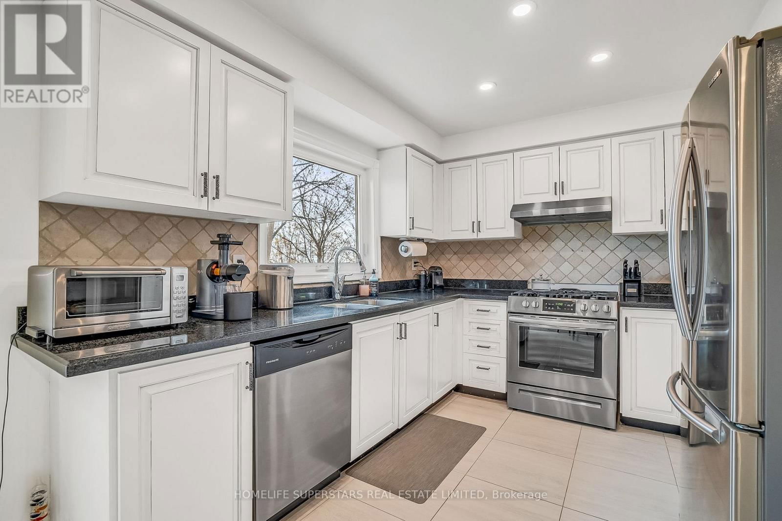 38 BAYCROFT LANE Image 12