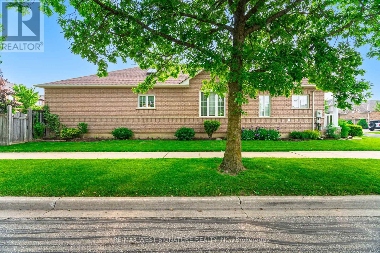 121 CALERA CRESCENT Image 3