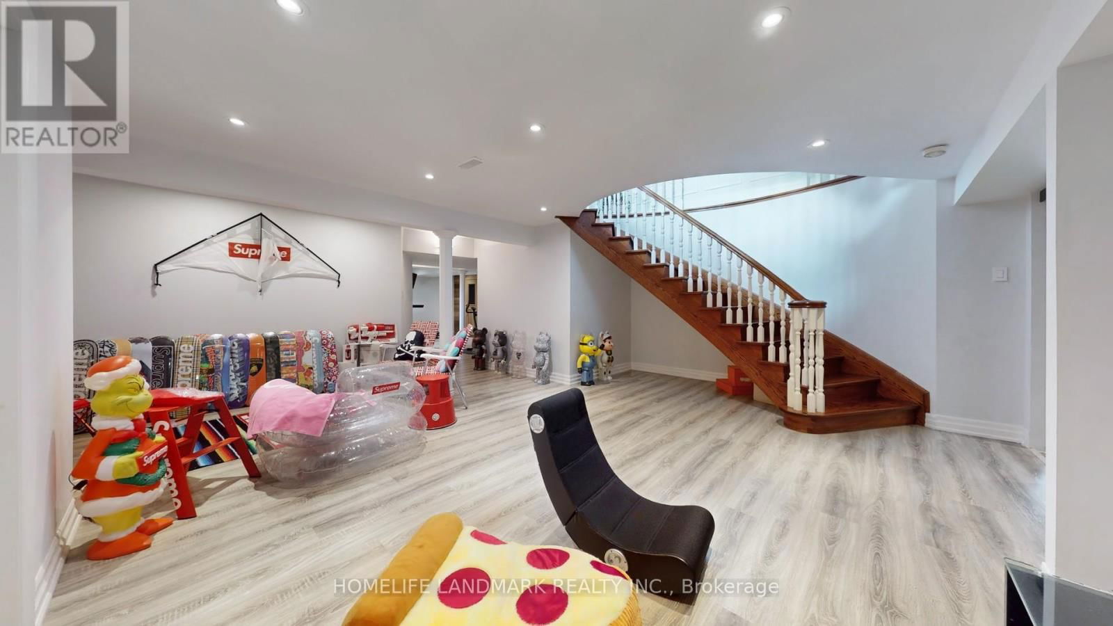 61 SHERRICK DRIVE Image 33