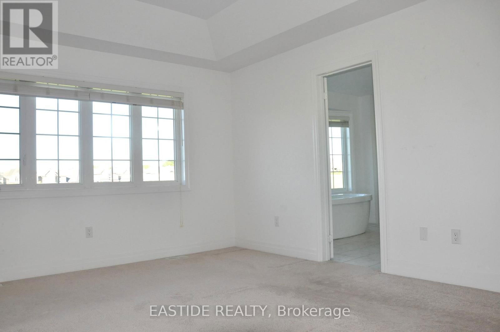 156 FRANK KELLY DRIVE Image 20