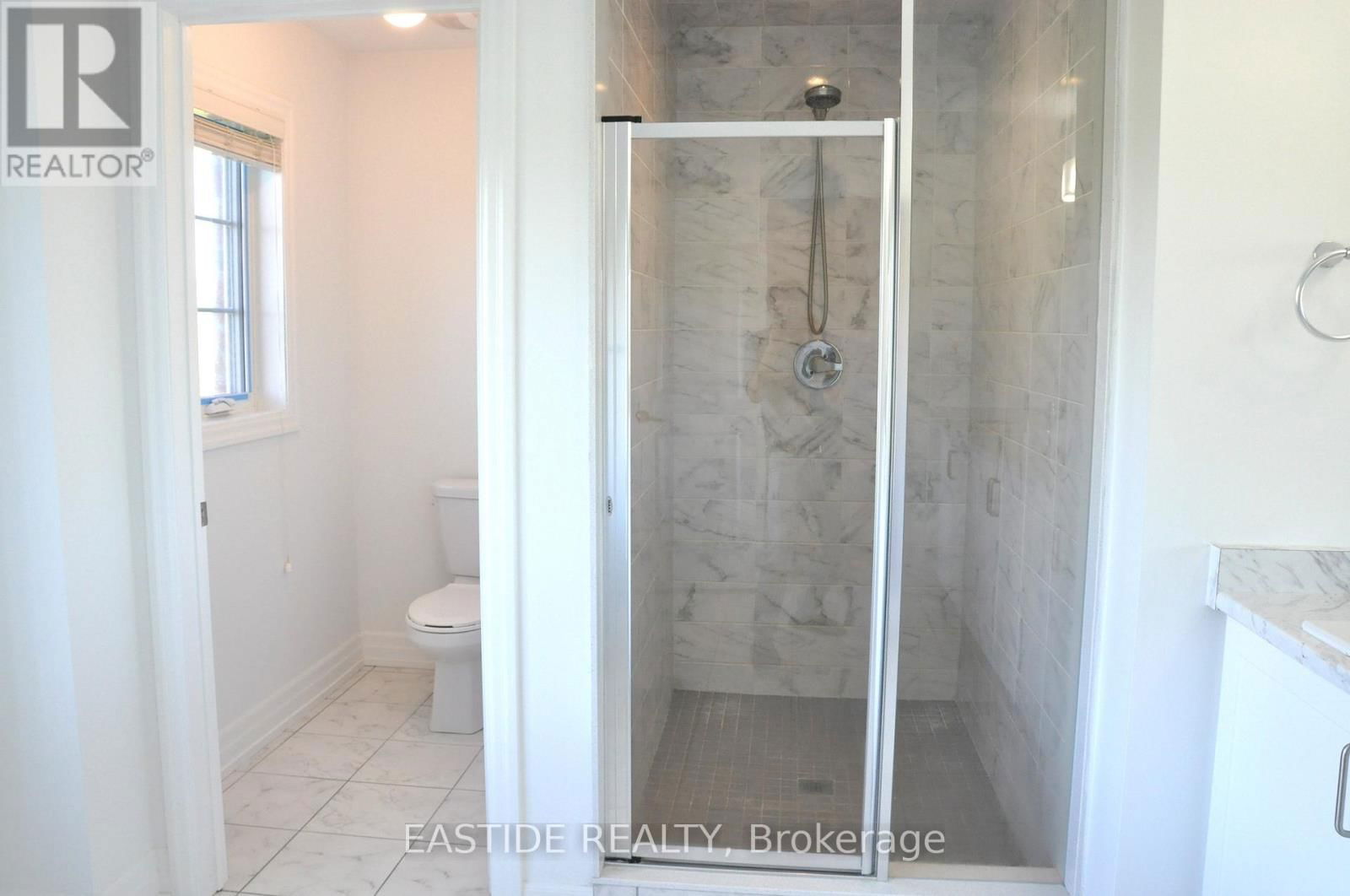 156 FRANK KELLY DRIVE Image 24