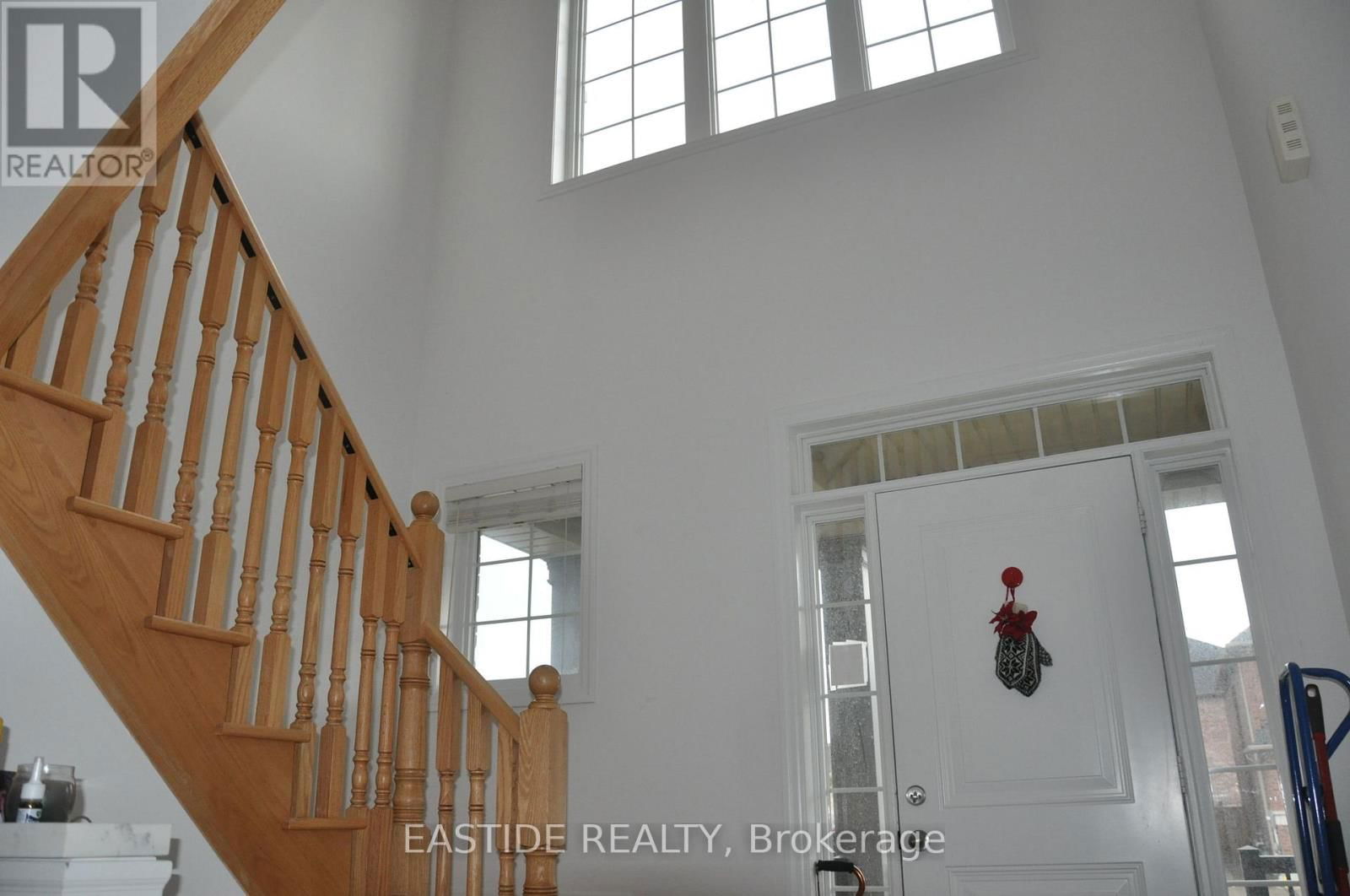 156 FRANK KELLY DRIVE Image 3