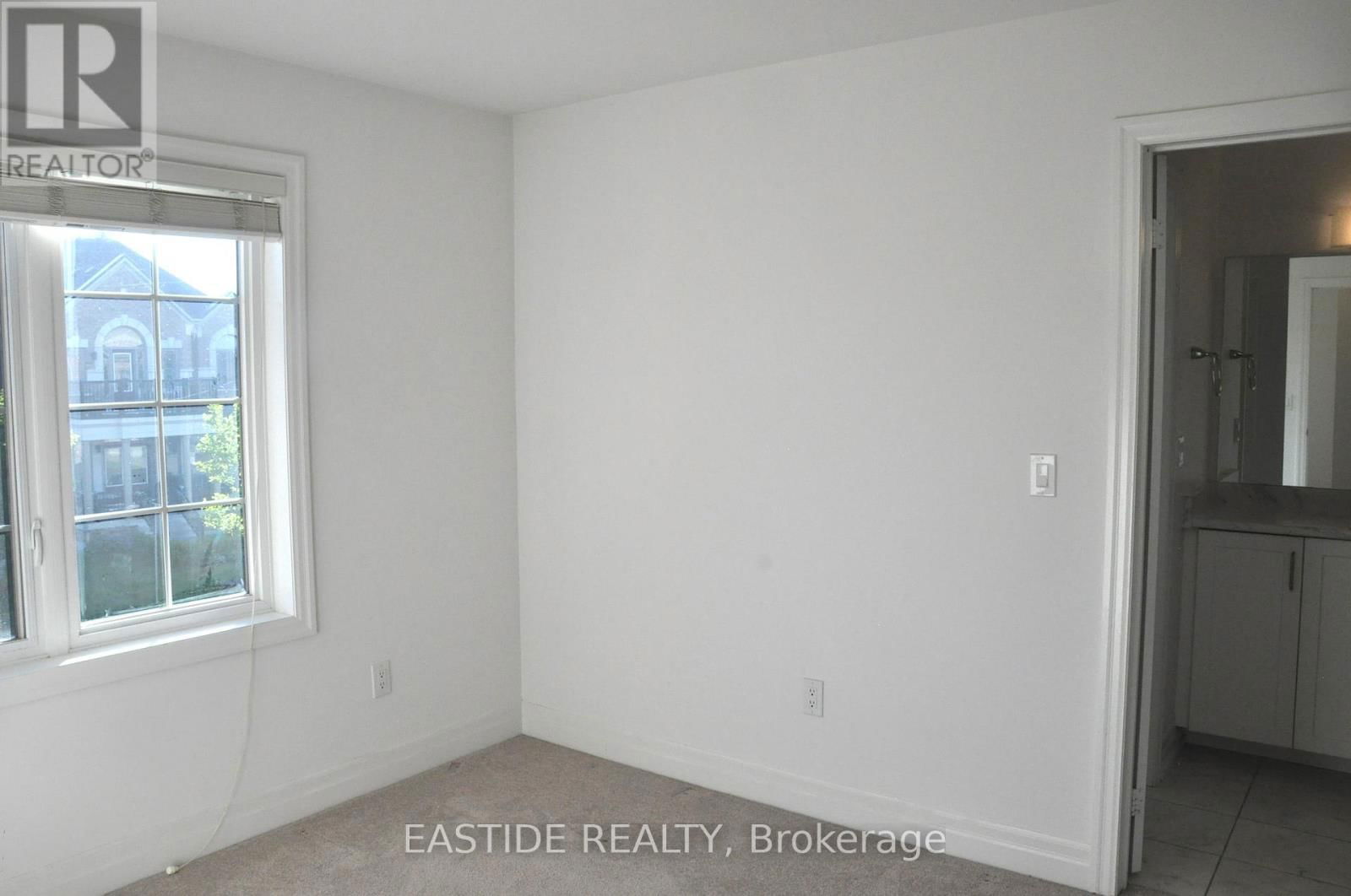 156 FRANK KELLY DRIVE Image 30