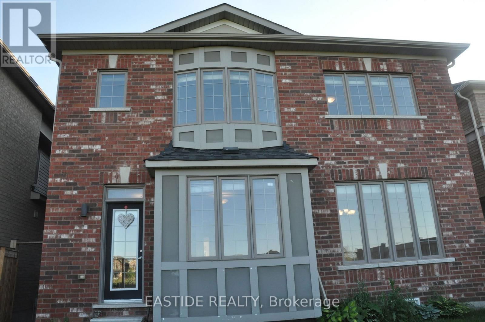 156 FRANK KELLY DRIVE Image 37