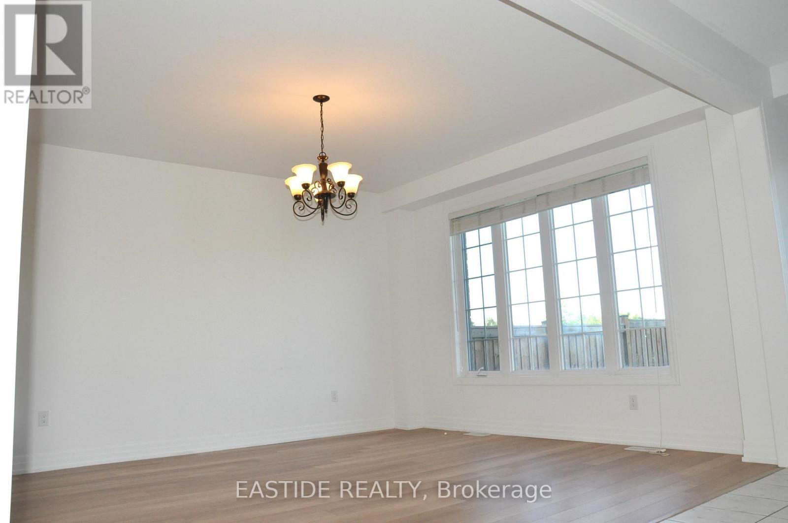 156 FRANK KELLY DRIVE Image 6