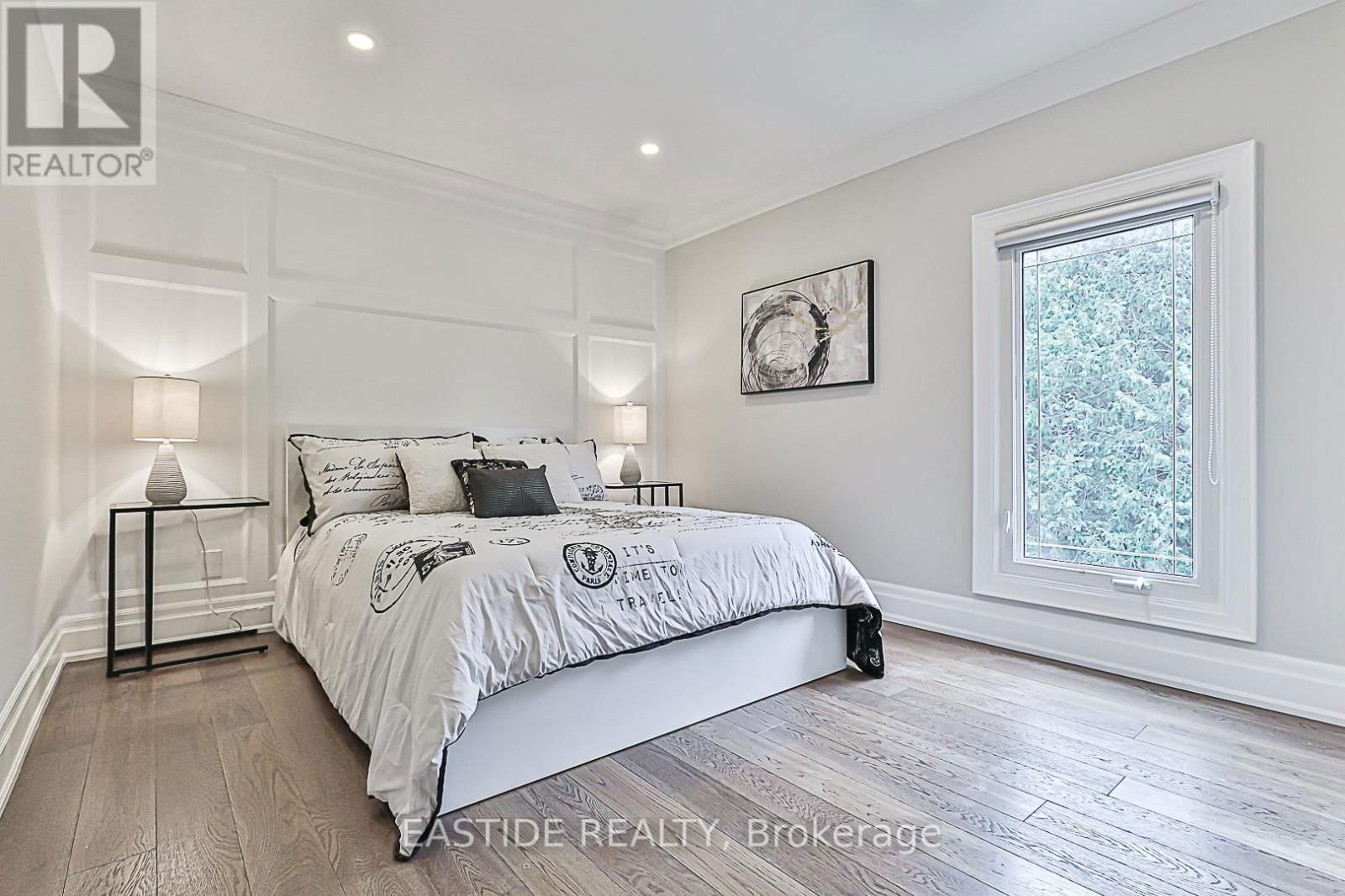 11 GATCOMBE CIRCLE Image 36