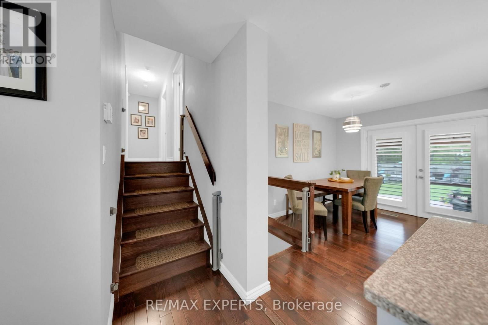 6431 11TH LINE Image 17