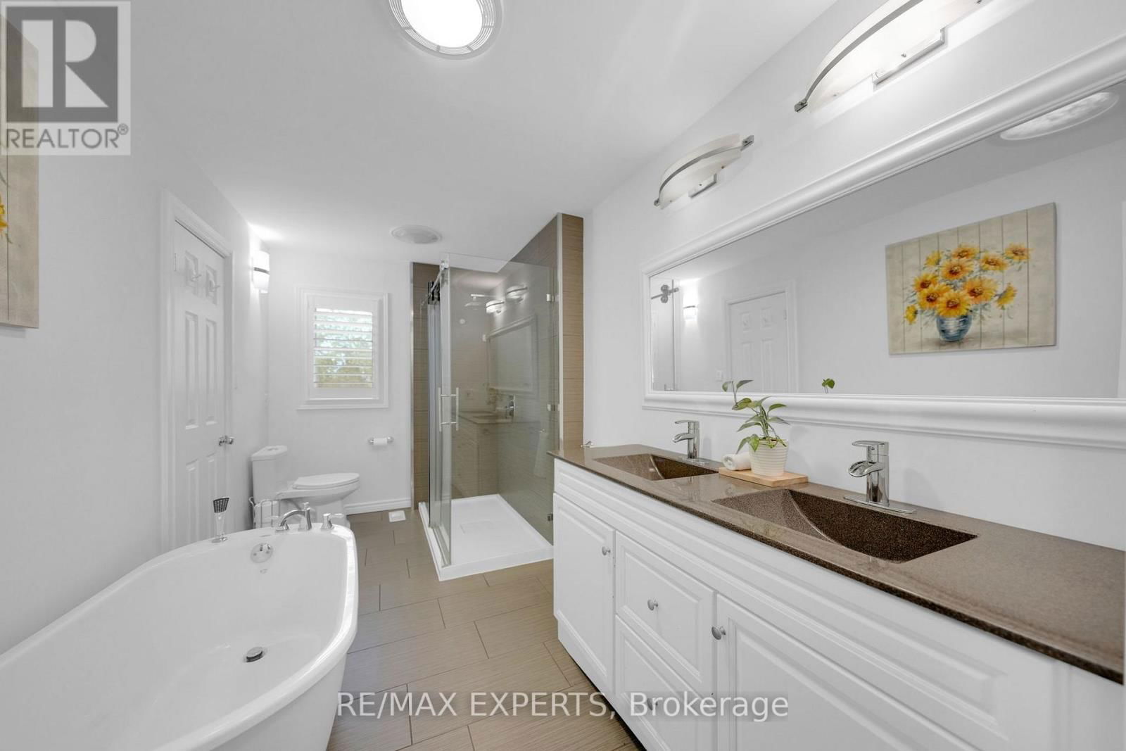 6431 11TH LINE Image 19
