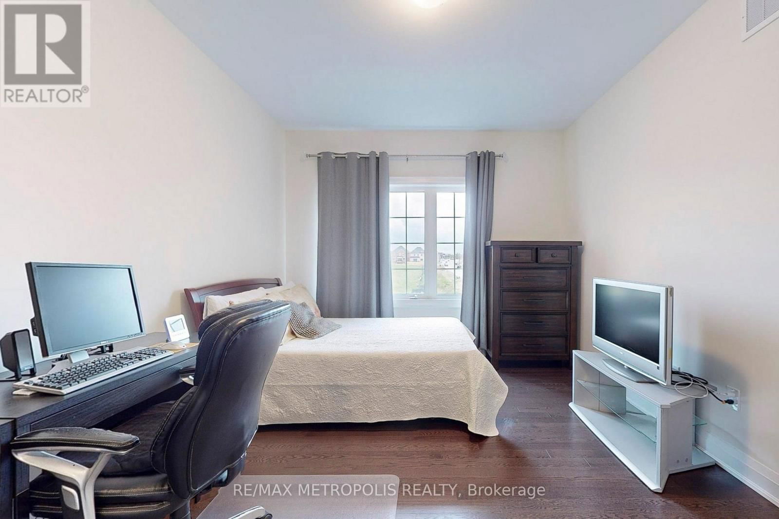 100 BALLANTYNE BOULEVARD Image 27