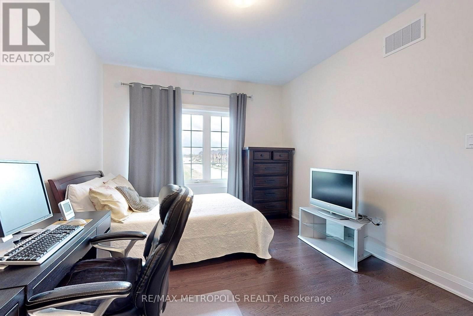 100 BALLANTYNE BOULEVARD Image 28