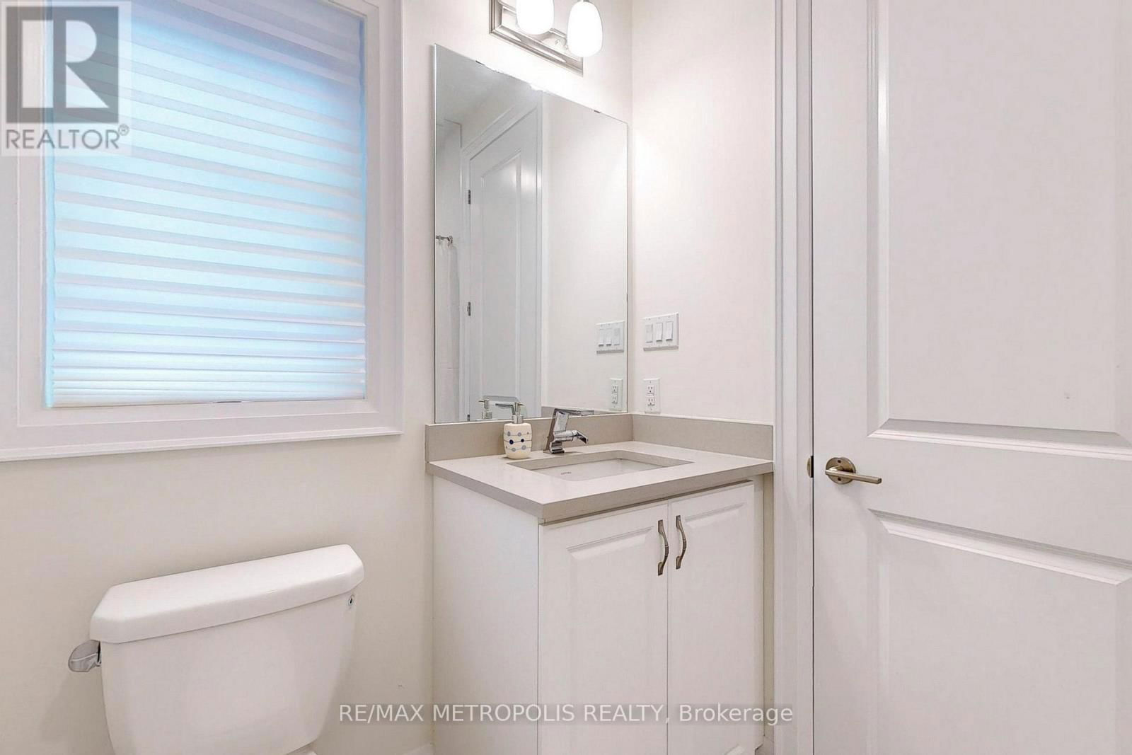 100 BALLANTYNE BOULEVARD Image 32