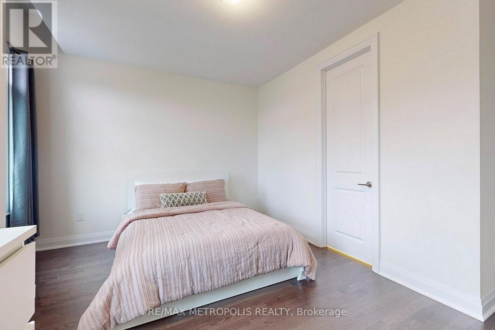 100 BALLANTYNE BOULEVARD Image 34