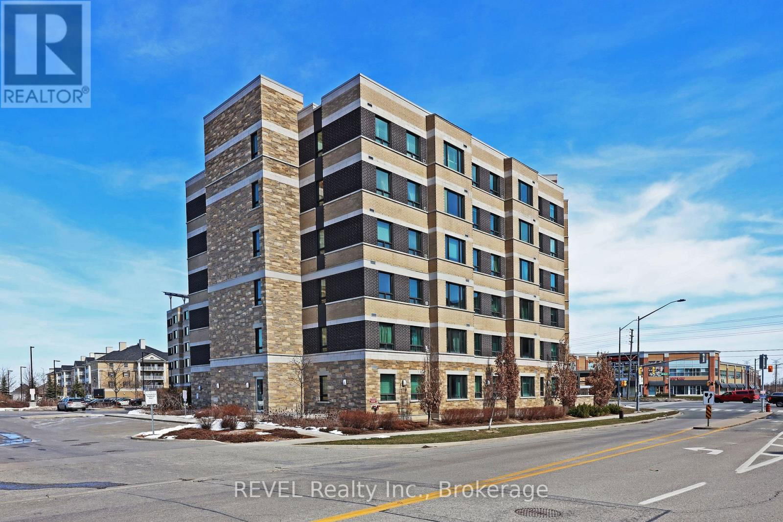 323 - 7400 MARKHAM ROAD Image 1