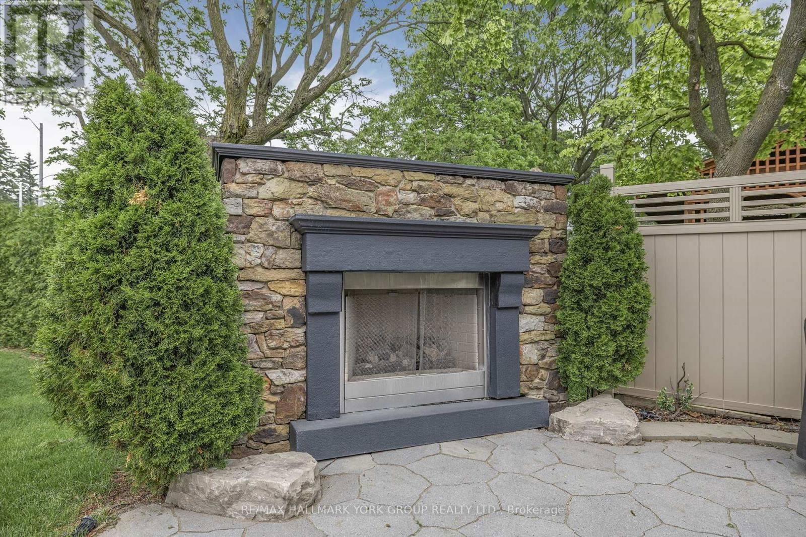 82 FAIRWAY DRIVE Image 31