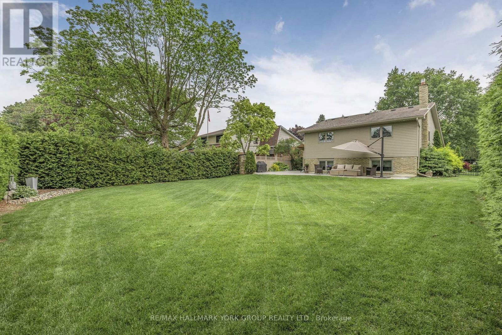 82 FAIRWAY DRIVE Image 38