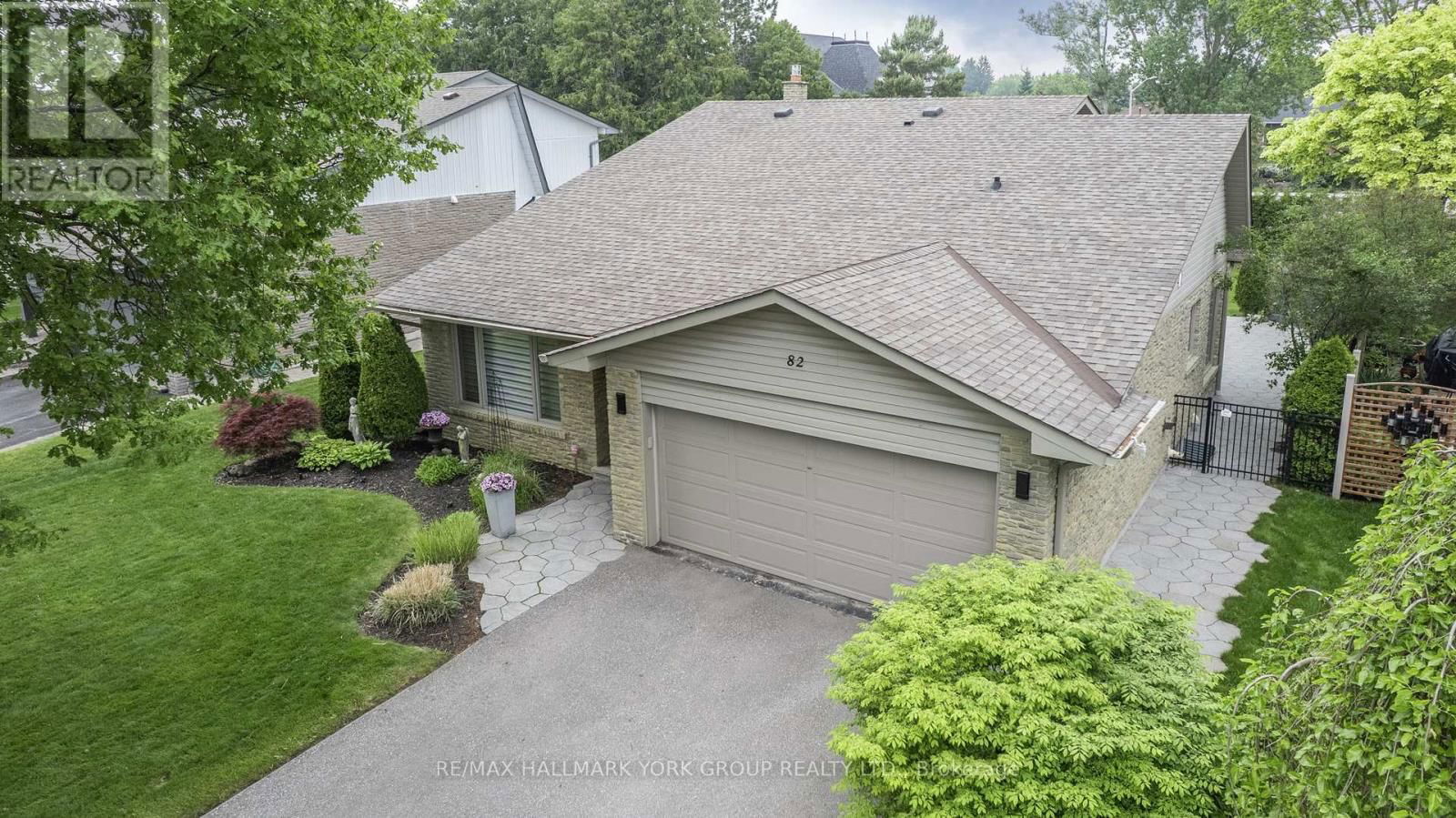 82 FAIRWAY DRIVE Image 42