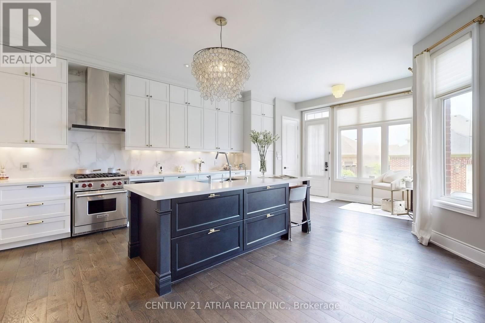 262 ANGUS GLEN BOULEVARD Image 12