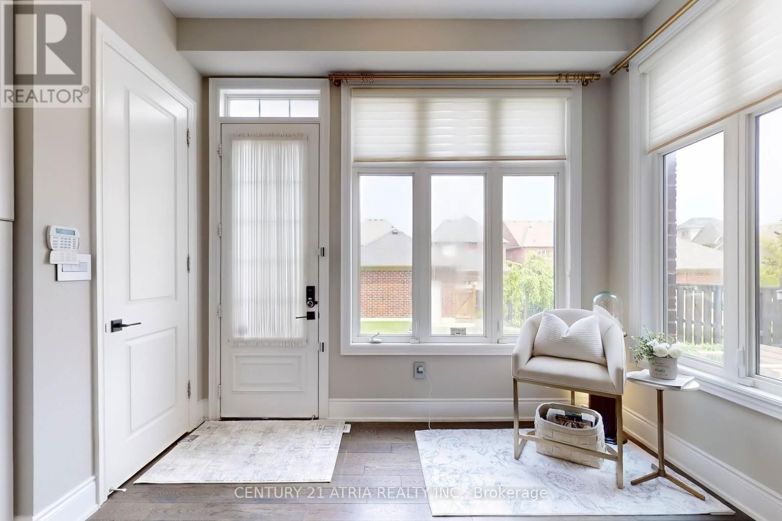 262 ANGUS GLEN BOULEVARD Image 19