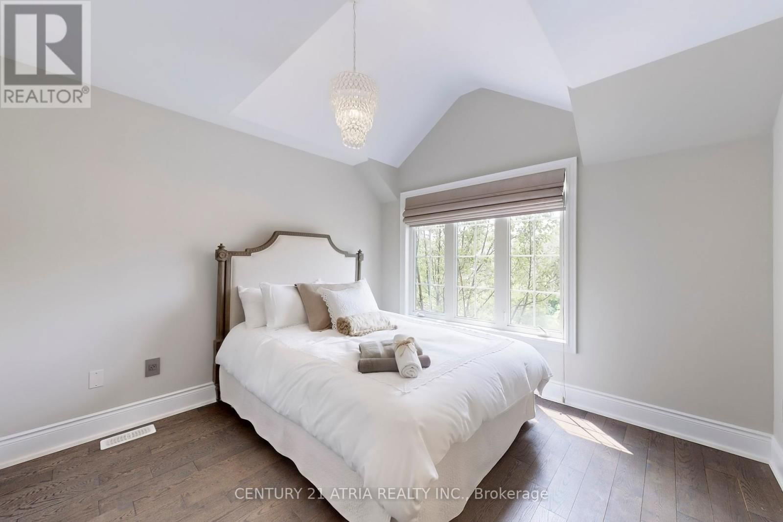 262 ANGUS GLEN BOULEVARD Image 31