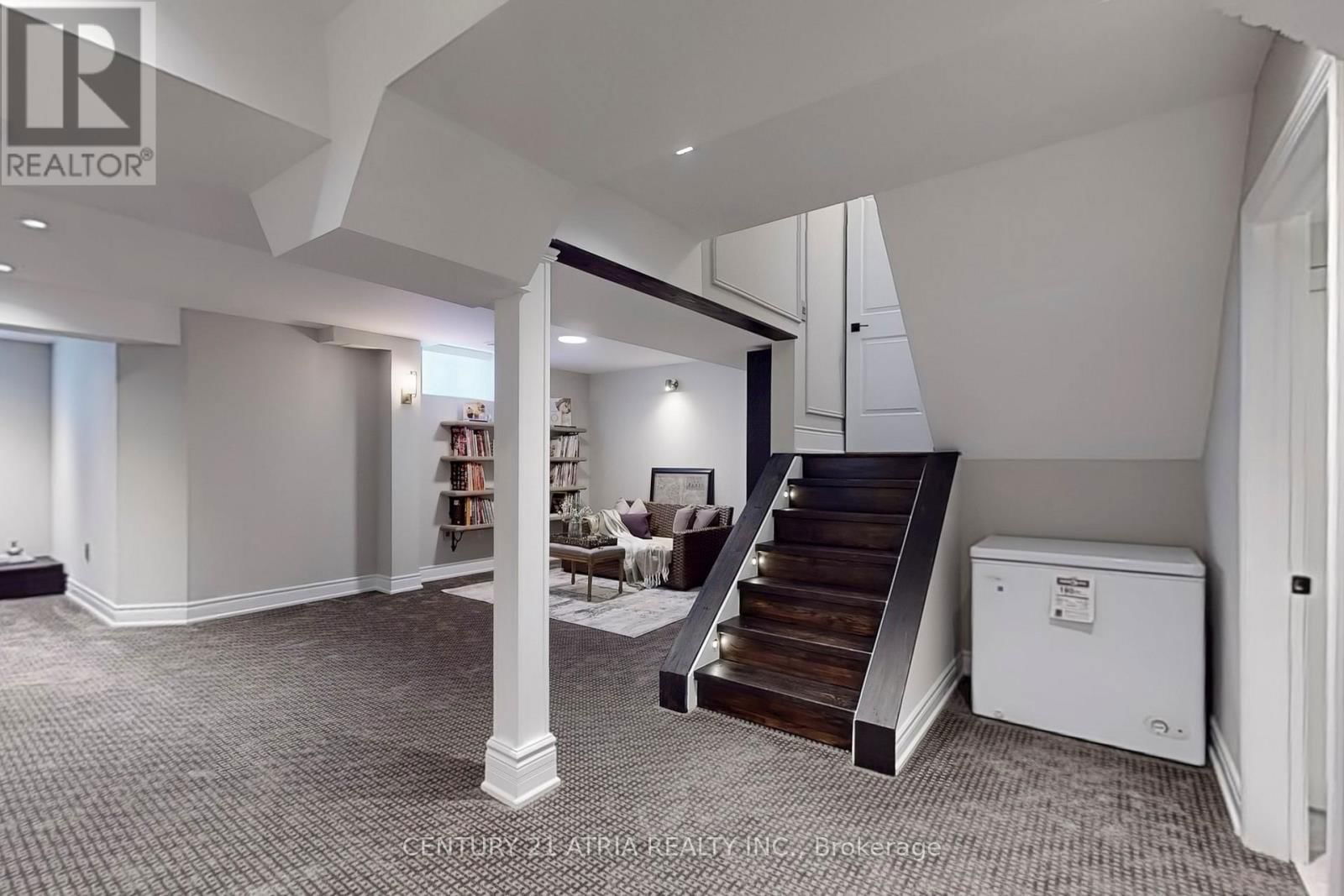 262 ANGUS GLEN BOULEVARD Image 39