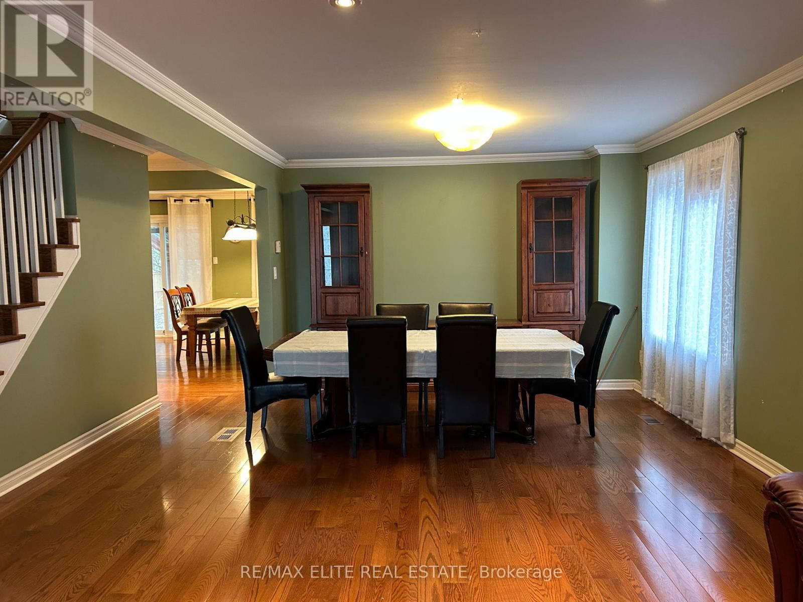 33 HAMILTON HALL DRIVE Image 2