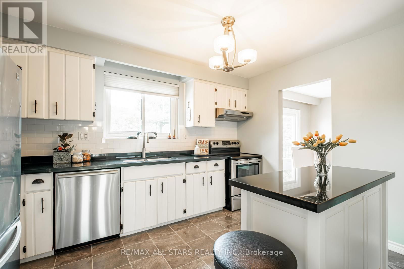 42 CLARKE STREET Image 15
