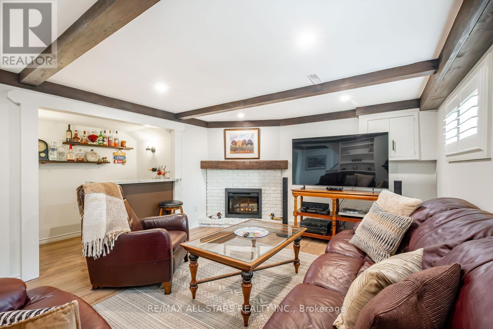 42 CLARKE STREET Image 25